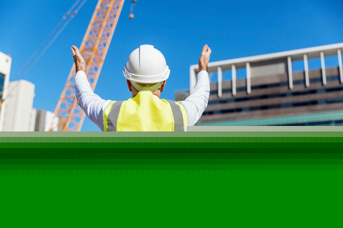 建筑工地的工程師建設(shè)者建筑工程師施工場(chǎng)景穿著安全背心
